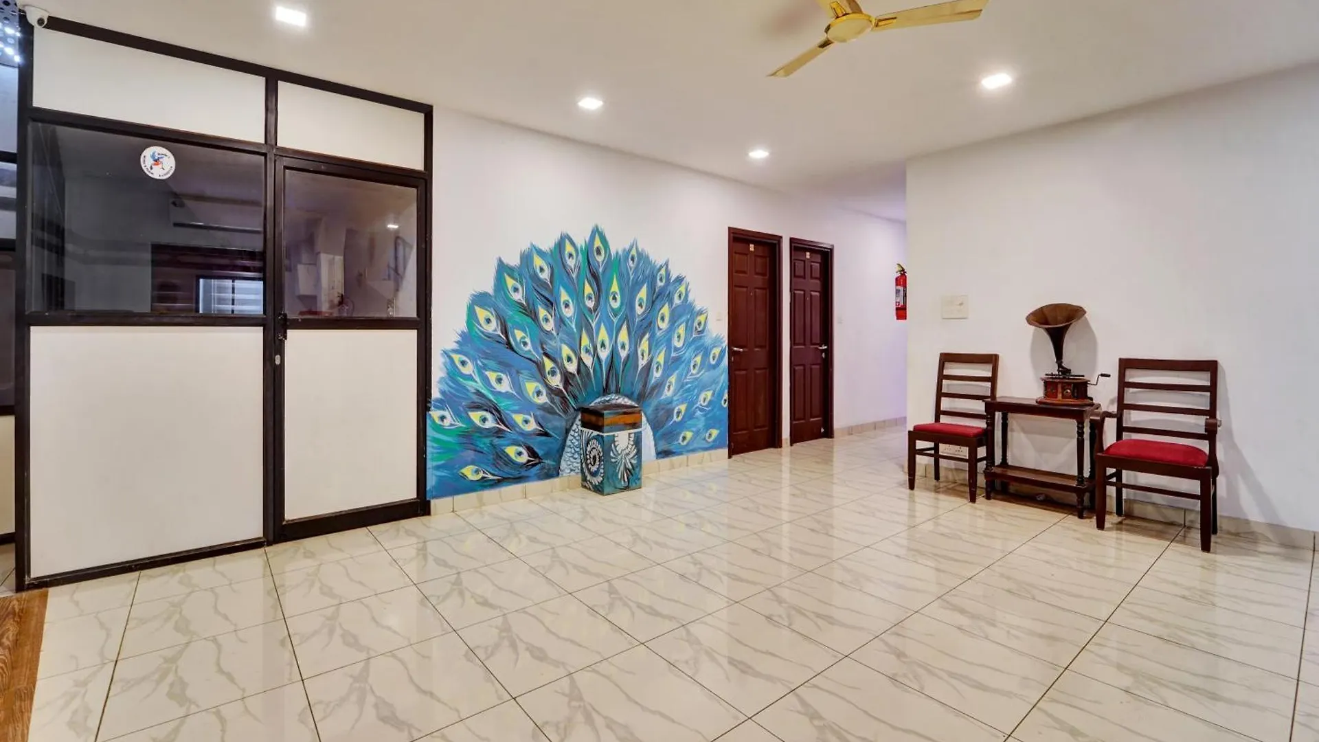 Super Collection O Calvathy Road Near Fort Kochi הודו