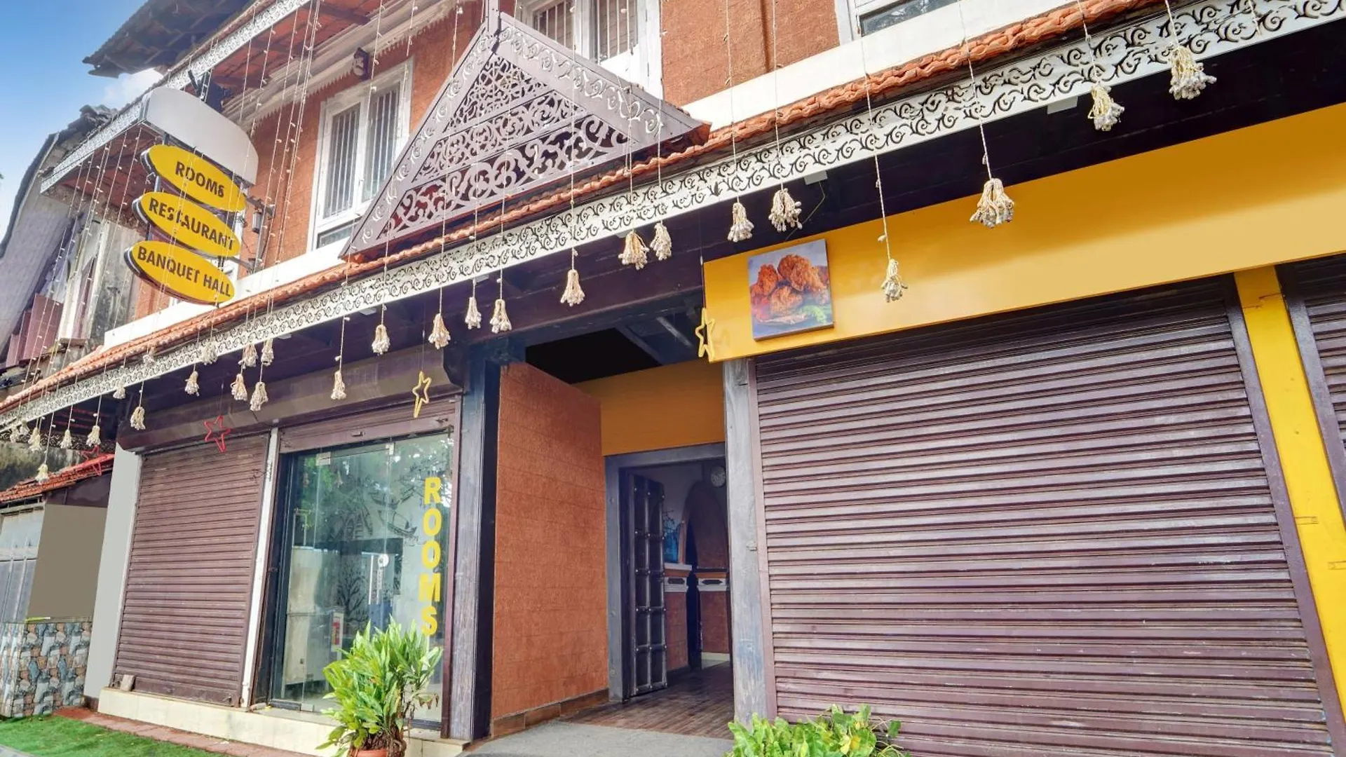 Super Collection O Calvathy Road Near Fort Kochi הודו